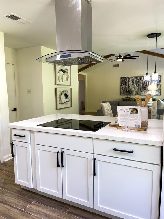 11914 Renwick Dr, Houston TX  77035-4354 exterior