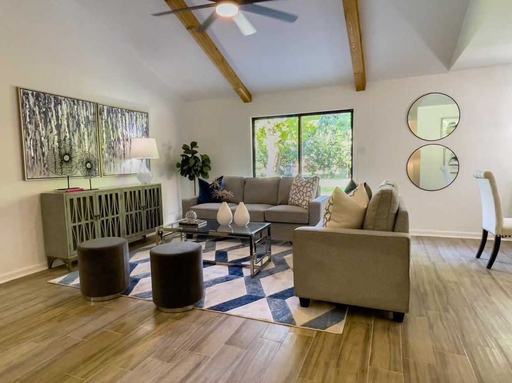 11914 Renwick Dr, Houston TX  77035-4354 exterior