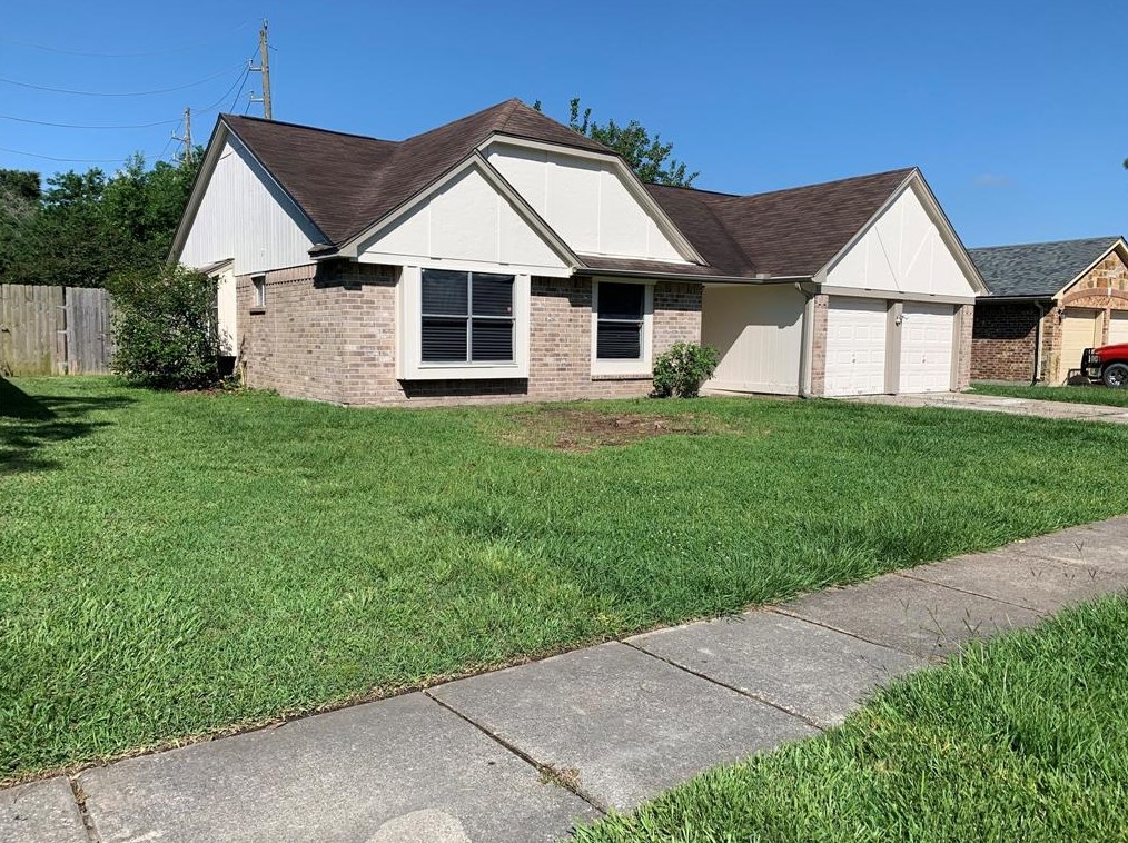 11983 Steamboat Springs Dr, Houston TX  77067-5238 exterior