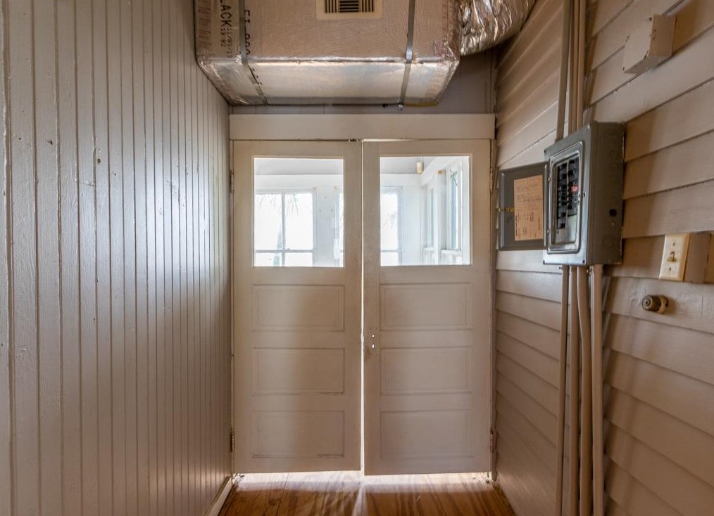 812 18 St, Galveston TX 77550-4928 exterior