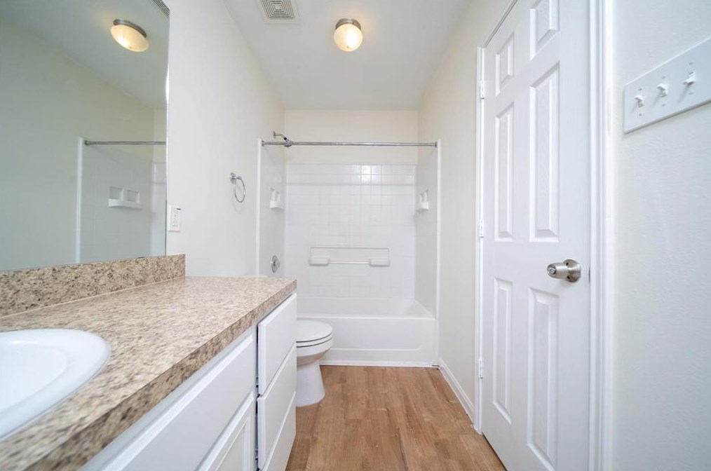 6159 El Granate Dr, Houston TX  77048-4072 exterior