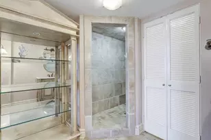 202 Rosenberg St, Galveston, TX 77550 - Photo 11