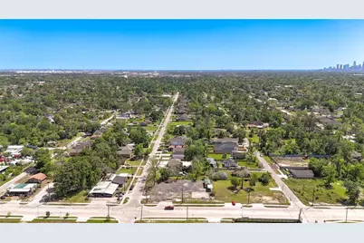 6012 Laura Koppe Road, Houston, TX 77016 - Photo 5