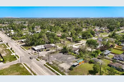 6012 Laura Koppe Road, Houston, TX 77016 - Photo 13