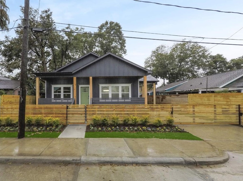 1209 Tabor St, Houston TX  77009-3029 exterior