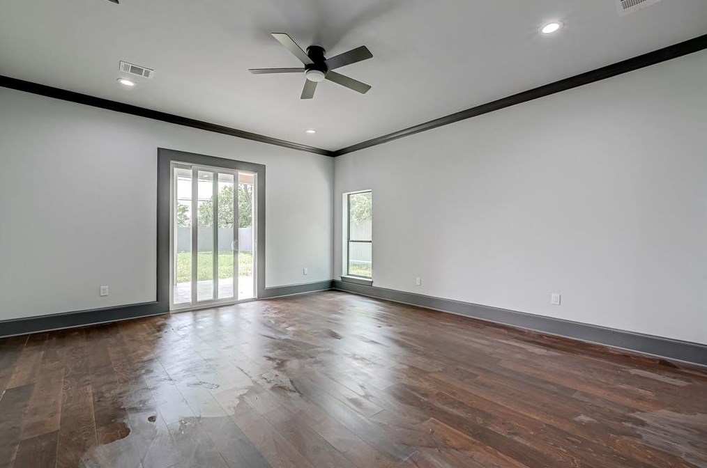 3954 Charleston St, Houston TX  77021-1303 exterior