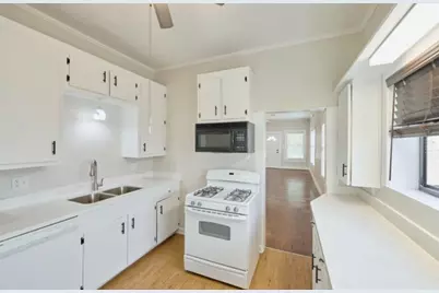 219 W 13th Street, Houston, TX 77008 - Photo 11