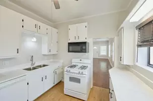 219 W 13th St, Houston, TX 77008 - Photo 11