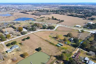 18807 Mueschke Rd, Tomball, TX 77377 - Photo 5