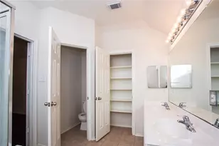 2822 Troy Dr, Missouri City, TX 77459 - Photo 9