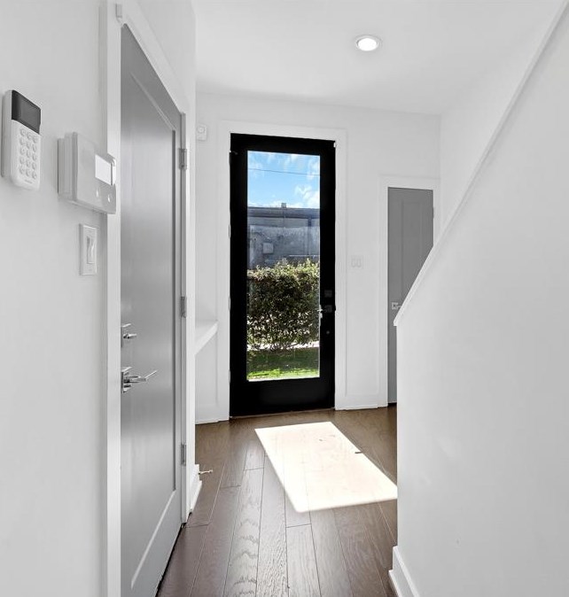 1405 Sylvester Rd, Houston TX  77009 exterior