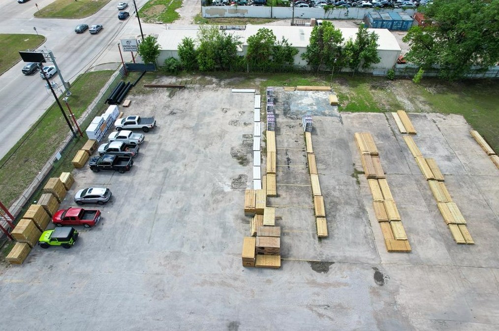 6421 Shepherd Dr, Houston TX  77091-5301 exterior