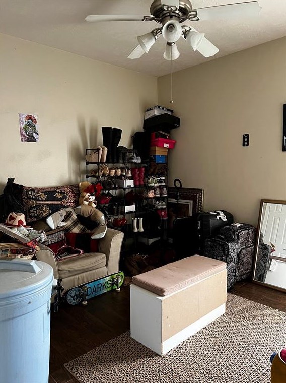 7923 Ouray Dr, Houston TX  77040-5096 exterior