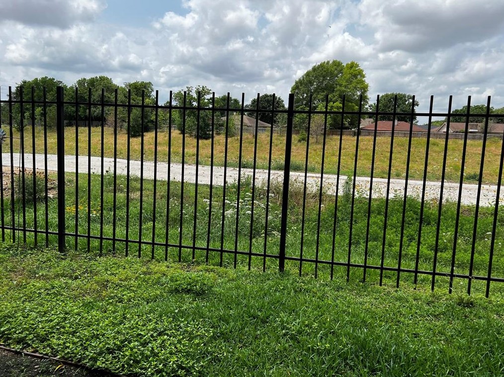 7923 Ouray Dr, Houston TX  77040-5096 exterior