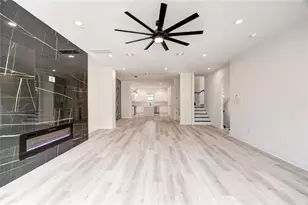 4551 Creekmont Dr, Houston, TX 77091 - Photo 3