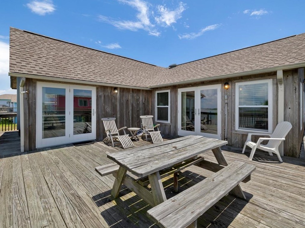 4403 Palm St, Jones Creek TX  77541-9453 exterior