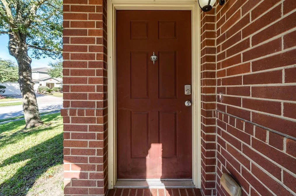 19014 Remington Bend Dr, Houston TX  77073-4460 exterior