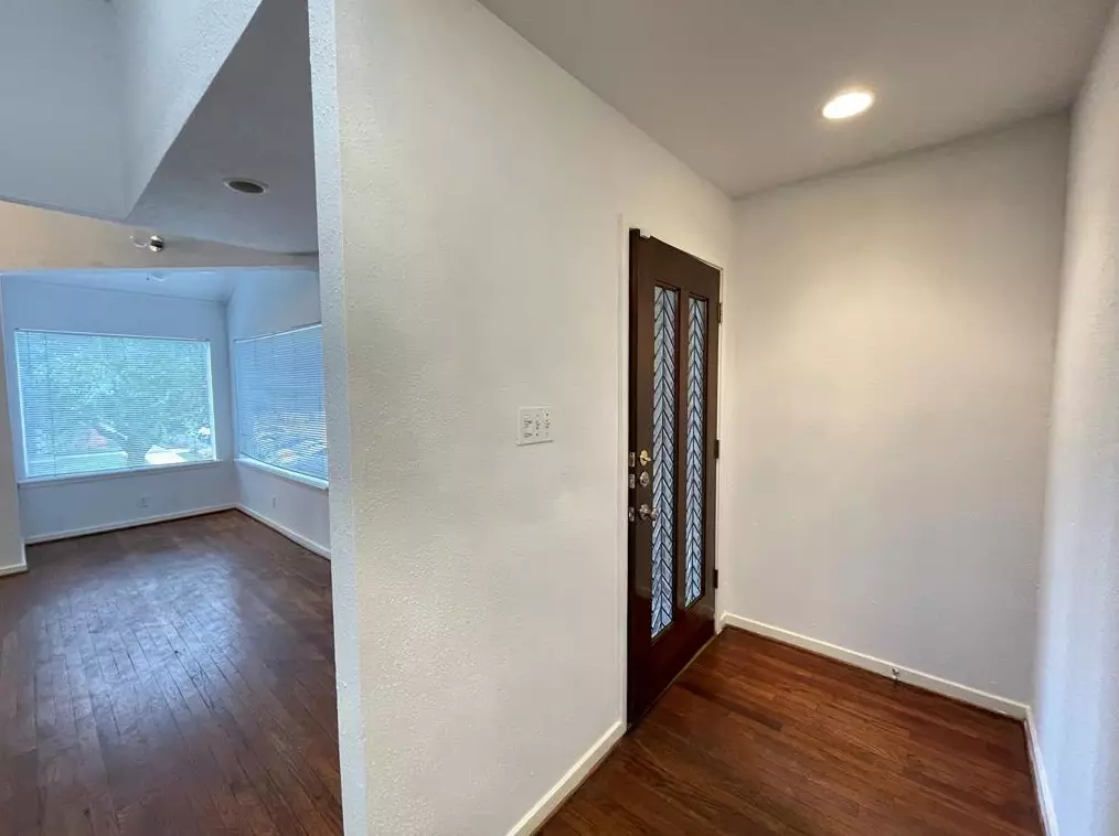 5223 Yoakum Blvd, Houston TX  77006-6429 exterior