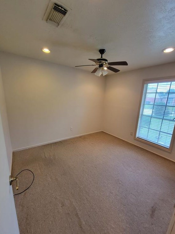 3315 Walhalla Dr, Houston TX  77066-4811 exterior
