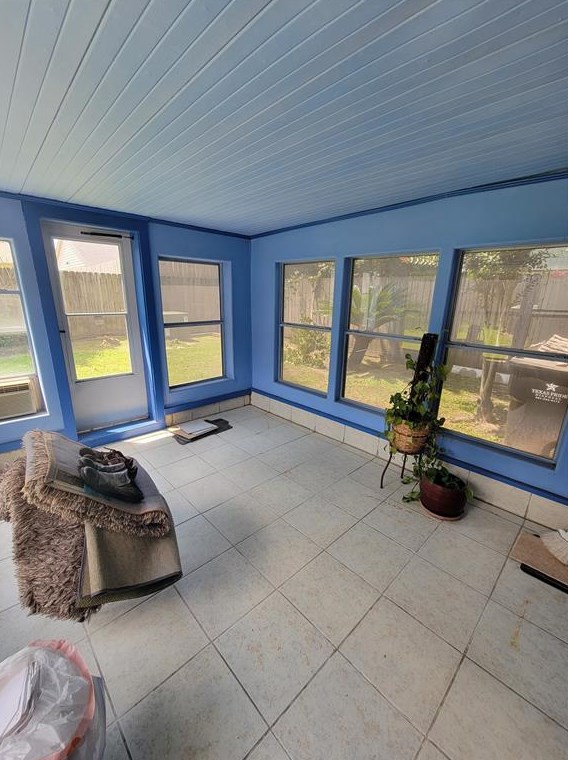 3315 Walhalla Dr, Houston TX  77066-4811 exterior
