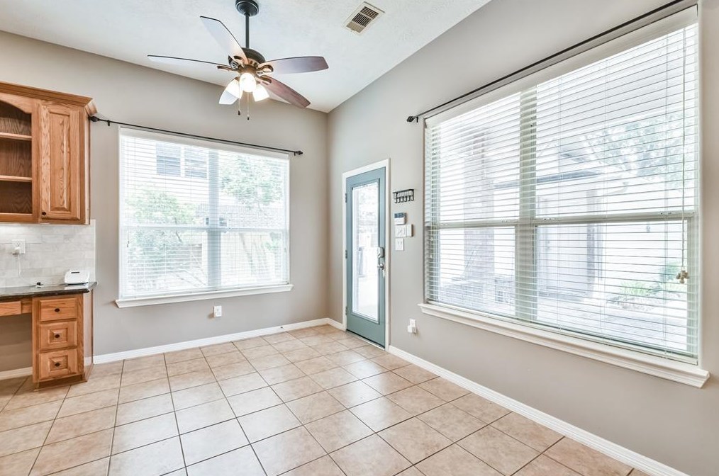 4902 Wellington Way, Houston TX  77069-2138 exterior