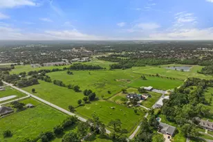 1913 Lundy Ln, Friendswood, TX 77546 - Photo 3