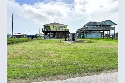 865 S Crystal Beach Road, Crystal Beach, TX 77650 - Photo 3