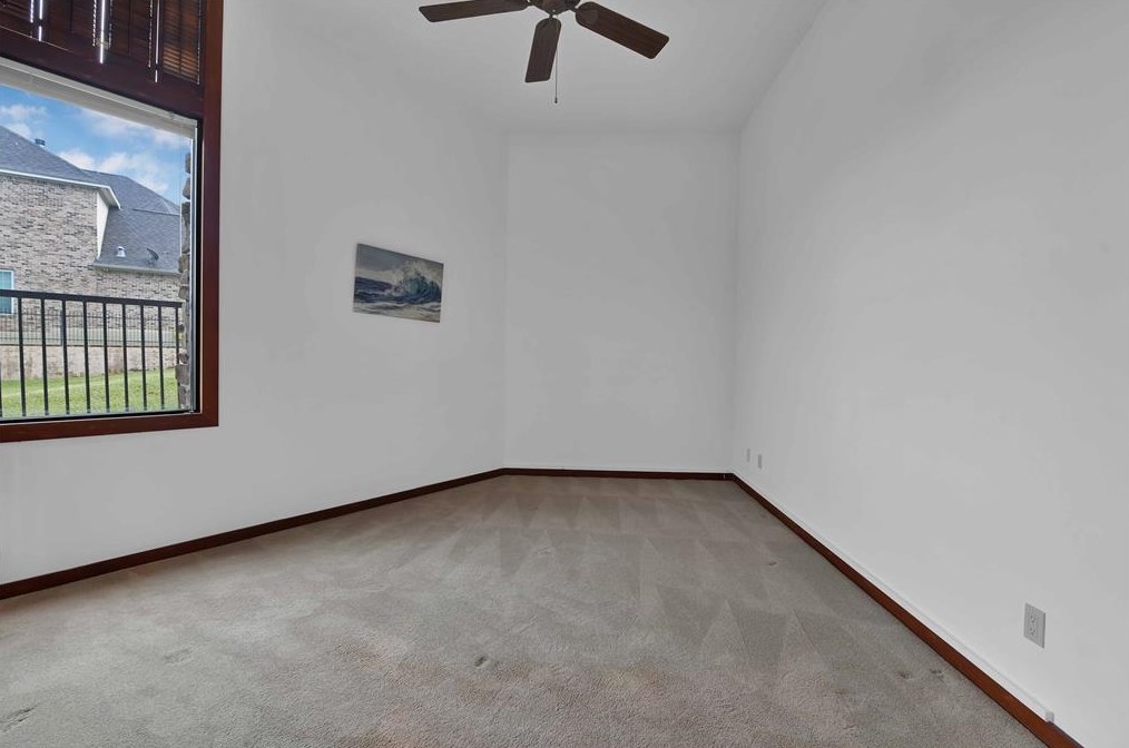 3925 Northshore Dr, Montgomery TX 77356-5369 exterior