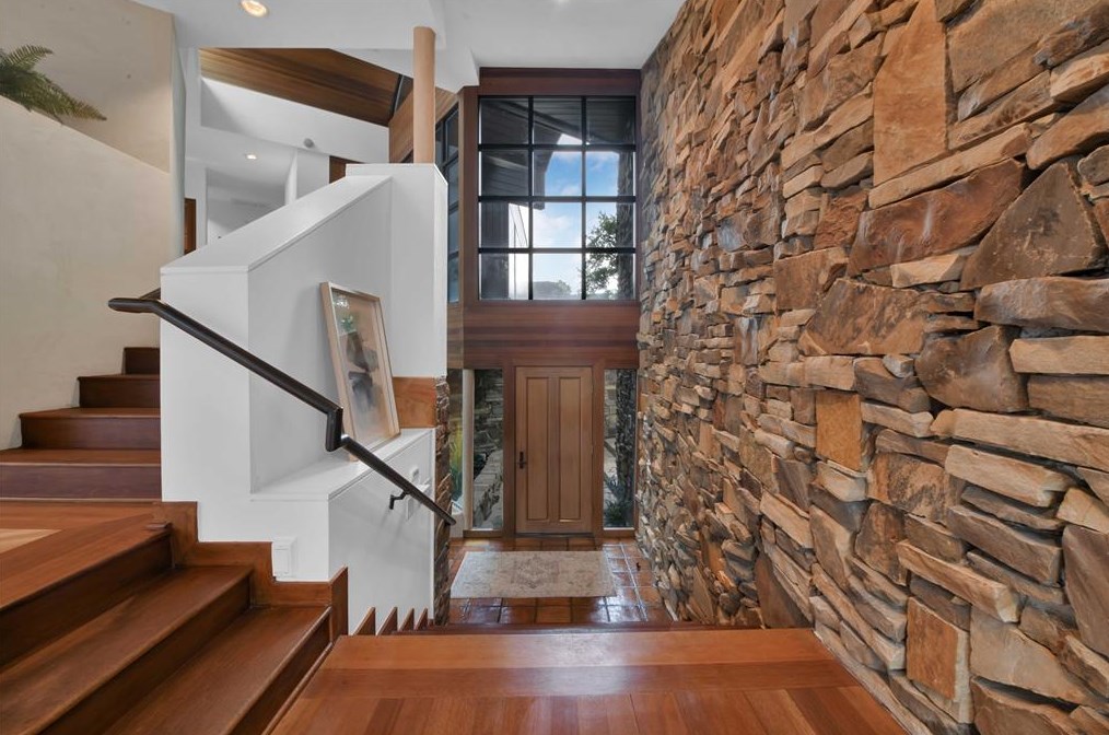 3925 Northshore Dr, Montgomery TX 77356-5369 exterior