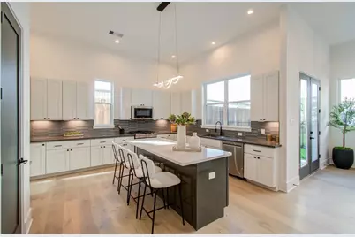 1653 Bingle Road, Houston, TX 77055 - Photo 19