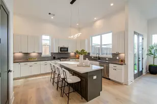 1653 Bingle Rd, Houston, TX 77055 - Photo 19