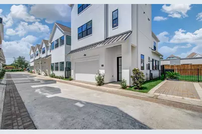 1653 Bingle Road, Houston, TX 77055 - Photo 3