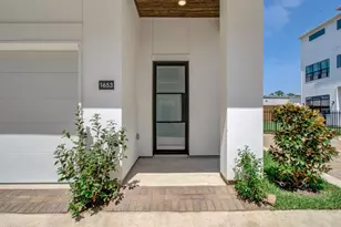 1653 Bingle Rd, Houston, TX 77055 - Photo 5