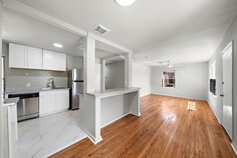 3121 Chimira Ln, Houston TX  77051-4241 exterior