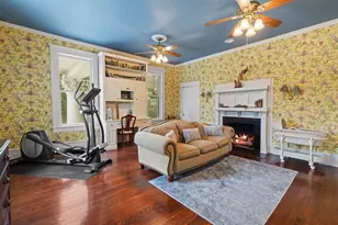 401 N Walnut Ave, Eagle Lake, TX 77434 - Photo 25