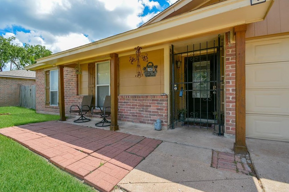 10234 Northview Dr, Houston TX  77086-2127 exterior