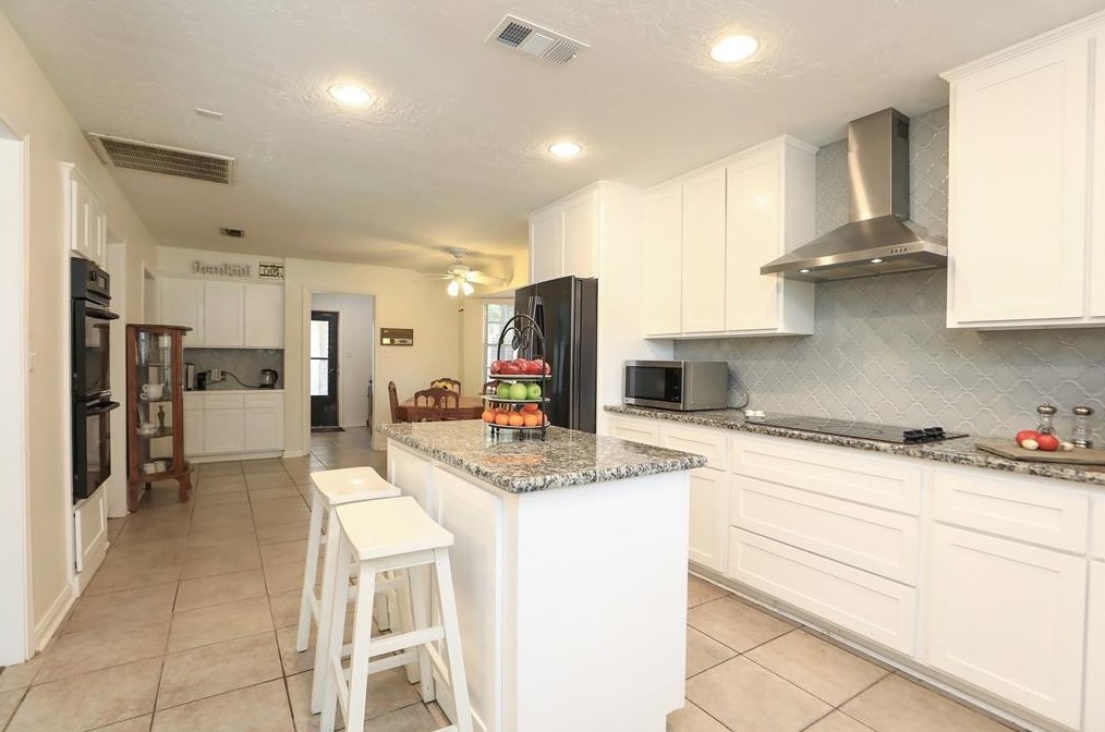 16315 Cloverwick, Spring TX 77379-7616 exterior