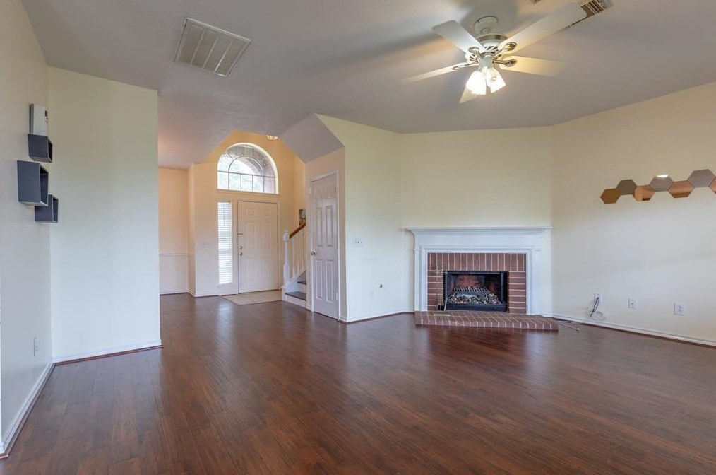 9615 Leaning Tree Ln, Houston TX  77064-5378 exterior