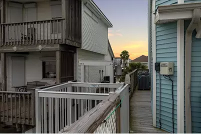 251 Isles End Road, Tiki Island, TX 77554 - Photo 17