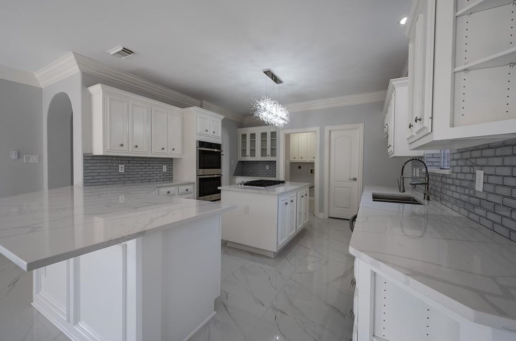 1711 Cottage Lndg Ln, Houston TX  77077-1992 exterior