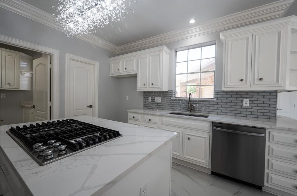 1711 Cottage Lndg Ln, Houston TX  77077-1992 exterior