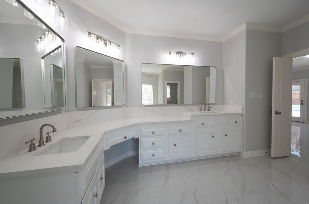 1711 Cottage Lndg Ln, Houston TX  77077-1992 exterior