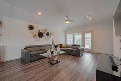 3002 Ludgate Hill Lane, Houston, TX 77047 - Photo 5