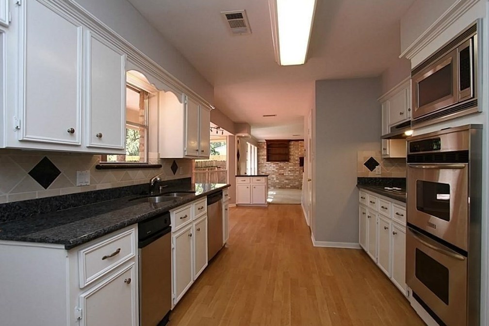 2828 Logrun Cir, Spring TX  77380-1327 exterior
