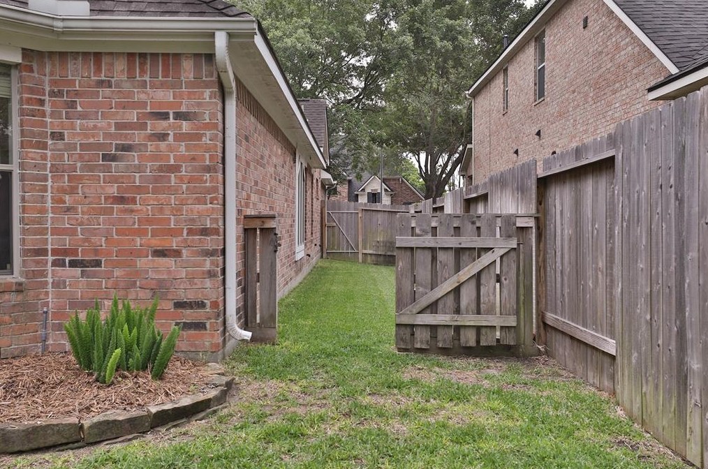 12623 Cooper Breaks Dr, Humble TX 77346-4112 exterior