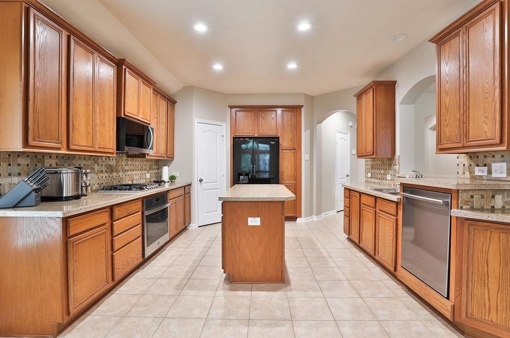 12623 Cooper Breaks Dr, Humble TX 77346-4112 exterior