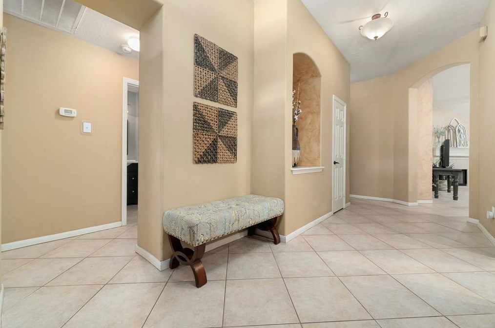 11902 Knoll Bend Ct, Houston TX  77070-5245 exterior