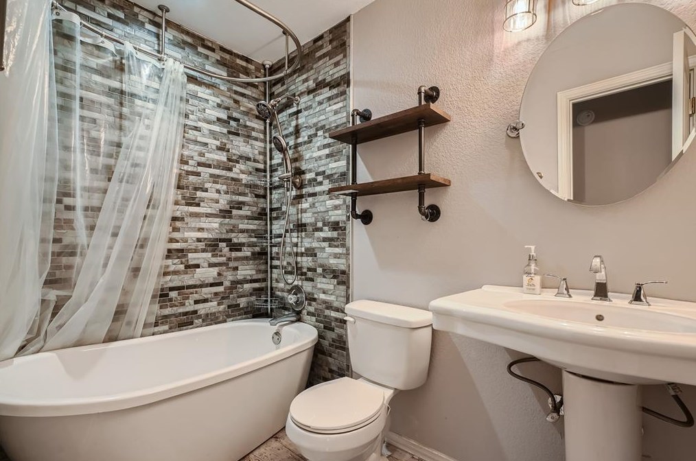 23507 Tree House Ln, Spring TX 77373-8801 exterior