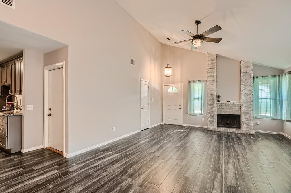 23507 Tree House Ln, Spring TX 77373-8801 exterior