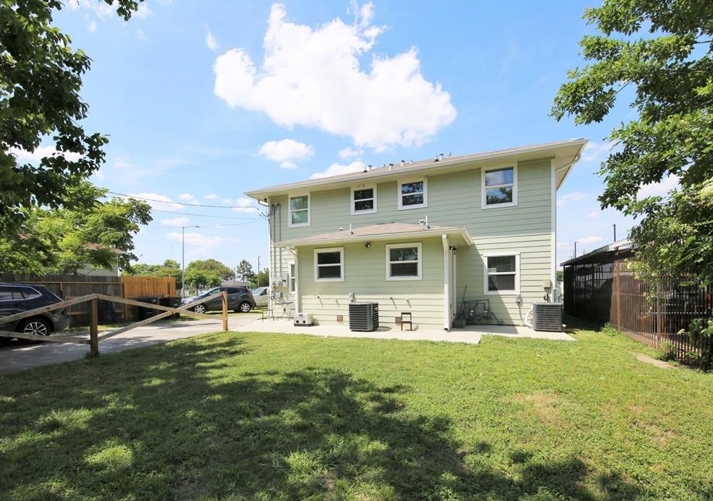 3410 Blodgett St, Houston TX  77004-6307 exterior